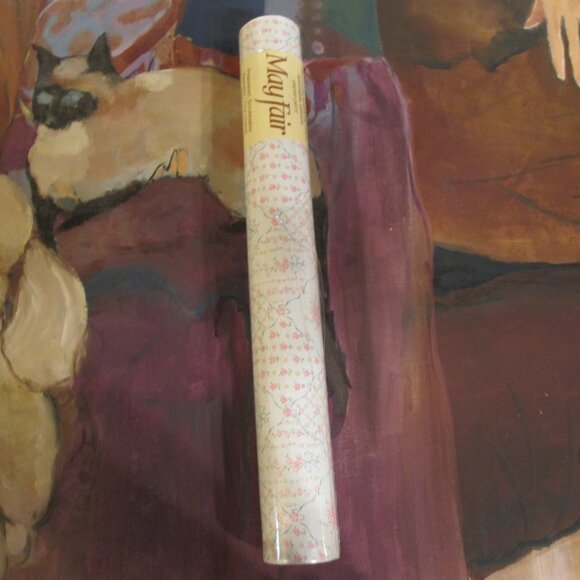 Vintage 1980s Floral Diamond Motif Wallpaper - Picture 9 of 12